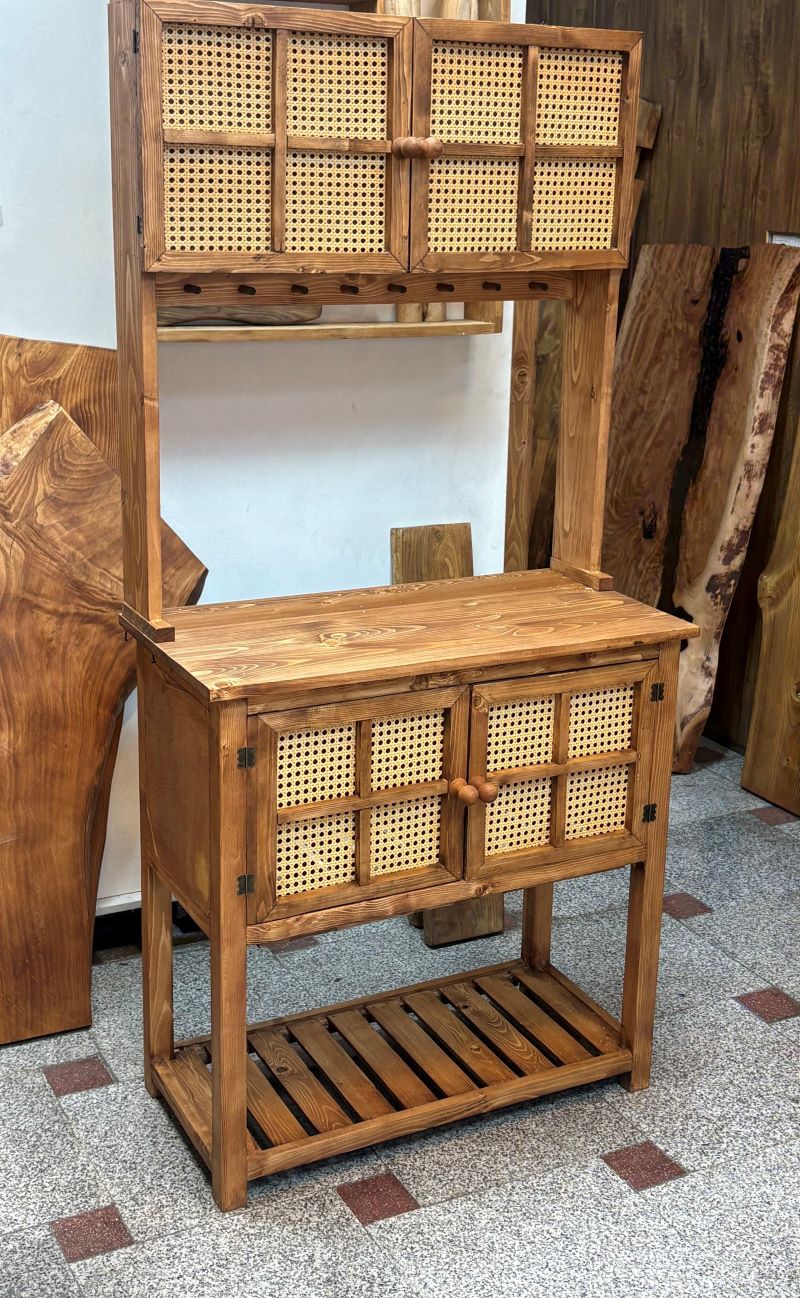 کافی بار چوبی مدل کمد دار حصیری کافی بار چوبی مدل کمد دار حصیری
